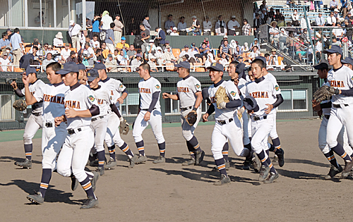 八重高快勝 ８強進出 九州高校野球